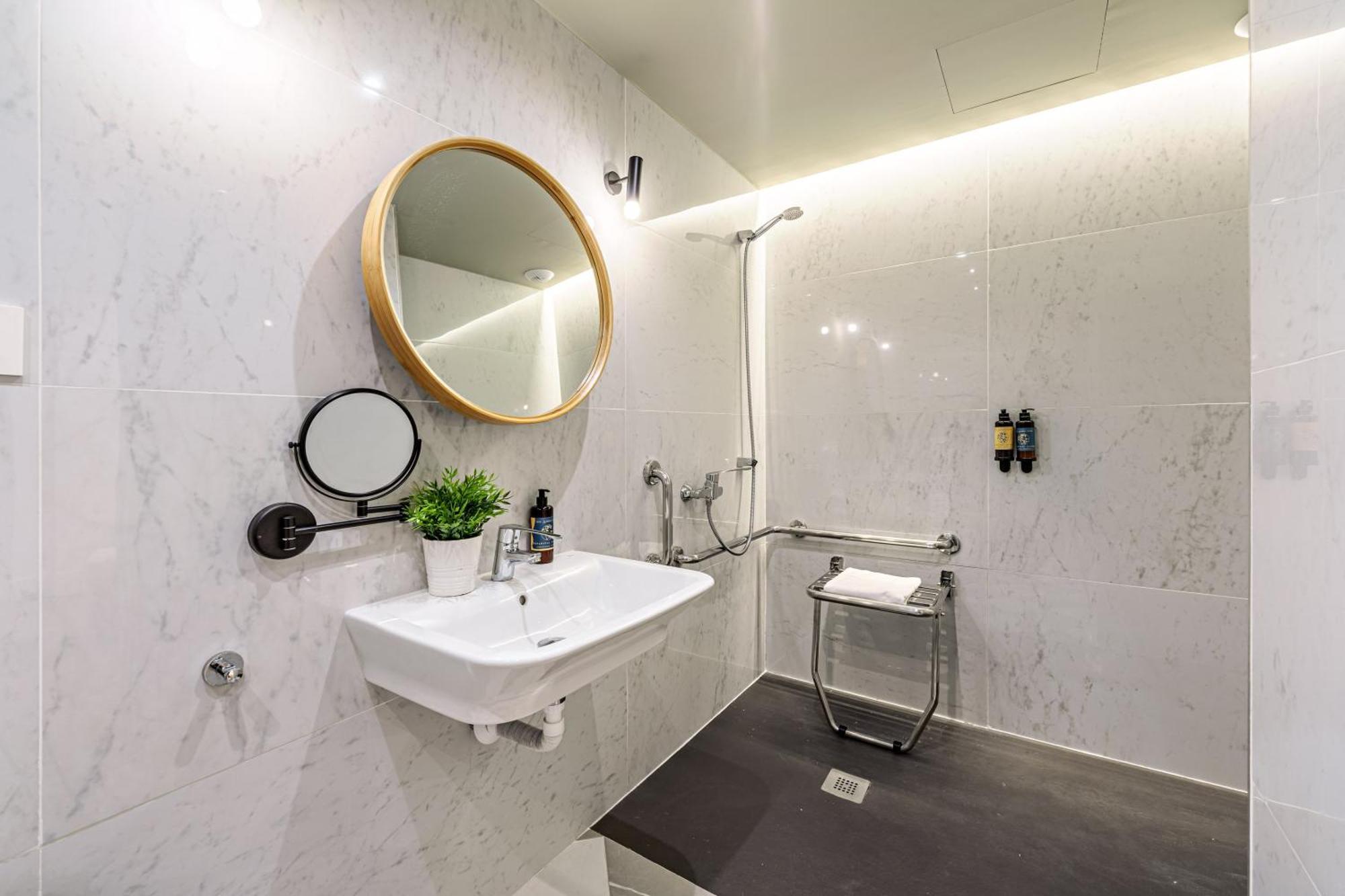 Gran Alameda by Caleta Homes Málaga Rum bild